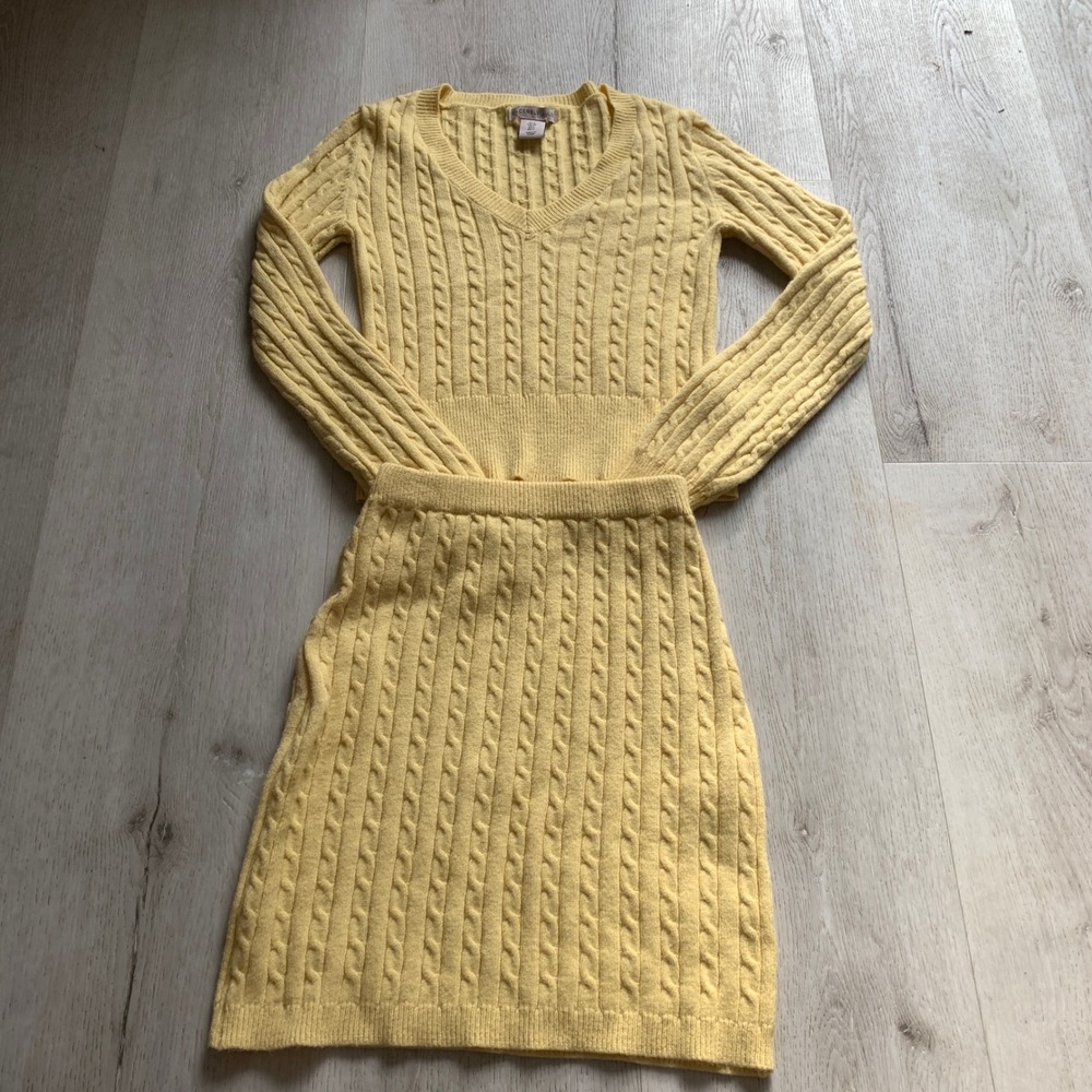 Sincerely Jules Womens Yellow Cable Knit Sweater and Mini Skirt 2 Piece Set Sz S